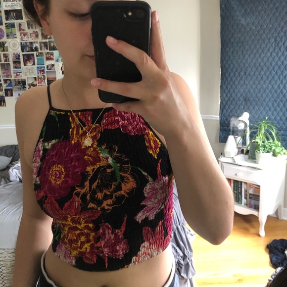 Cute floral crop top - Picture 2 of 3